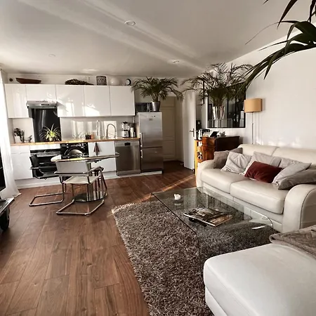 Apartmán Bright With Canal View